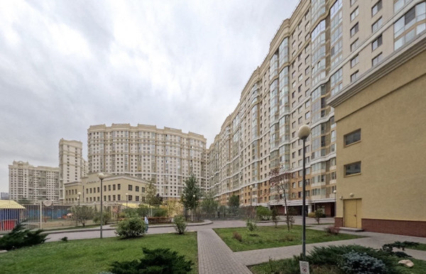 Продам трехкомнатную (3-комн.) квартиру, Мосфильмовская ул, 88к4, Москва г