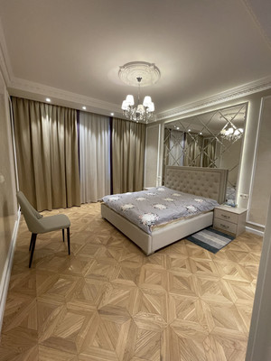 Продам трехкомнатную (3-комн.) квартиру, Ждановская наб, 10А, Санкт-Петербург г