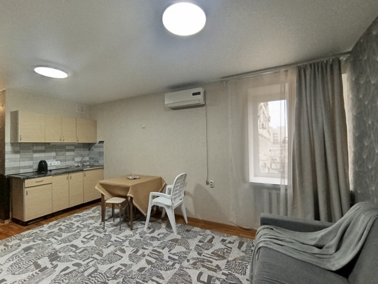 Сдам однокомнатную (1-комн.) квартиру, 1-го Мая ул, 97, Краснодар г