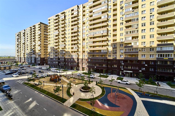 Продам однокомнатную (1-комн.) квартиру, им. Героя Ростовского ул, 8к4, Краснодар г