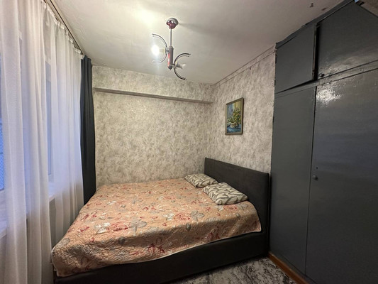 Продам трехкомнатную (3-комн.) квартиру, Куликовская ул, 9, Иркутск г