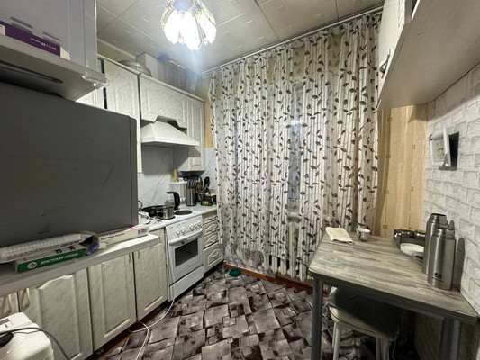 Продам трехкомнатную (3-комн.) квартиру, Куликовская ул, 9, Иркутск г