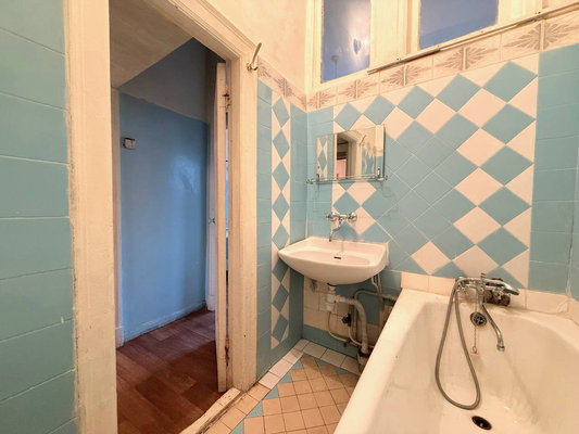 Продам трехкомнатную (3-комн.) квартиру, Октября пр-кт, 3, Нижний Новгород г