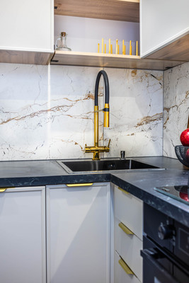 Продам двухкомнатную (2-комн.) квартиру, Туристская ул, 22к2, Москва г