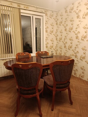 Продам трехкомнатную (3-комн.) квартиру, Тарусская ул, 8, Москва г