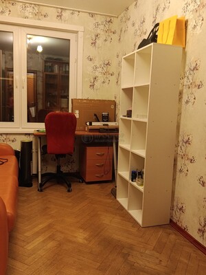 Продам трехкомнатную (3-комн.) квартиру, Тарусская ул, 8, Москва г