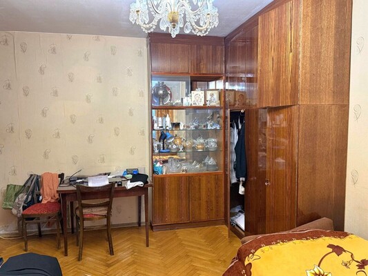 Продам двухкомнатную (2-комн.) квартиру, Снайперская ул, 12, Москва г