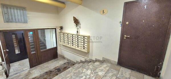 Продам двухкомнатную (2-комн.) квартиру, Снайперская ул, 12, Москва г