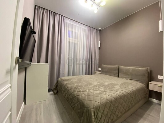 Продам однокомнатную (1-комн.) квартиру, Адмирала Макарова ул, 6Бк2, Москва г