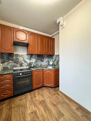 Продам однокомнатную (1-комн.) квартиру, Малая Набережная ул, 17/22, Москва г