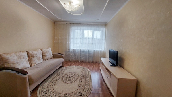 Продам двухкомнатную (2-комн.) квартиру, Ямашева пр-кт, 48, Казань г