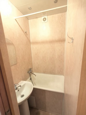 Продам однокомнатную (1-комн.) квартиру, Забайкальская ул, 15к2, Рязань г