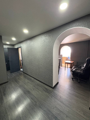 Продам двухкомнатную (2-комн.) квартиру, Залесская ул, 18, Симферополь г