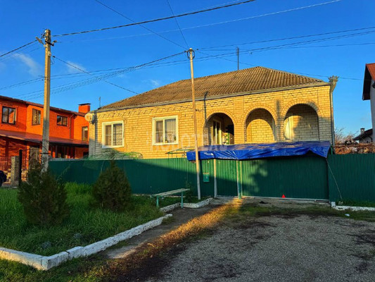 Продам дом, Каштановая ул, 25, Курганинск г, 0 км от города