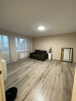 Продам трехкомнатную (3-комн.) квартиру, Долгоозёрная ул, 9А, Санкт-Петербург г