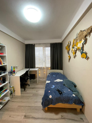 Продам трехкомнатную (3-комн.) квартиру, Долгоозёрная ул, 9А, Санкт-Петербург г