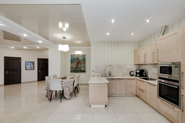 Сдам трехкомнатную (3-комн.) квартиру, Кубанская ул, 45к3, Краснодар г