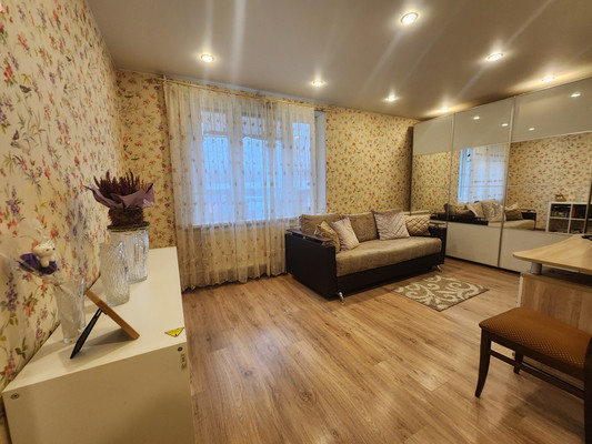 Продам двухкомнатную (2-комн.) квартиру, Новаторов б-р, 79к1, Санкт-Петербург г