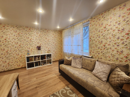 Продам двухкомнатную (2-комн.) квартиру, Новаторов б-р, 79к1, Санкт-Петербург г