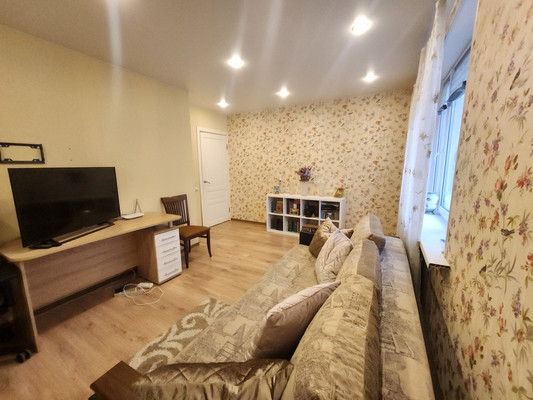 Продам двухкомнатную (2-комн.) квартиру, Новаторов б-р, 79к1, Санкт-Петербург г