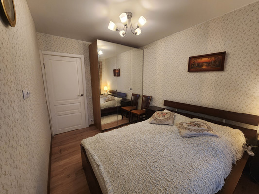 Продам двухкомнатную (2-комн.) квартиру, Новаторов б-р, 79к1, Санкт-Петербург г