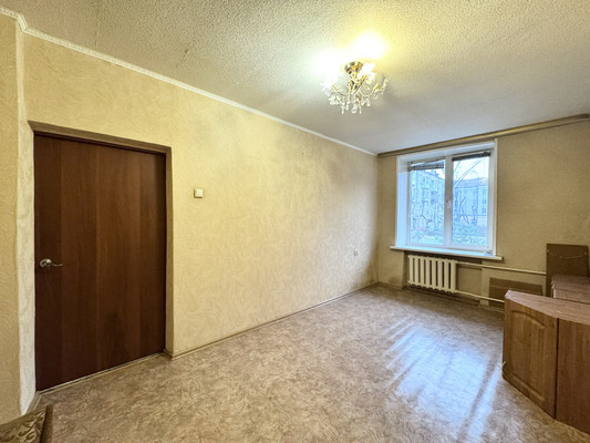 Продам однокомнатную (1-комн.) квартиру, Комсомольская ул, 3, Брянск г