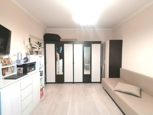 Продам однокомнатную (1-комн.) квартиру, Курыжова (Южный мкр.) ул, 5, Домодедово г