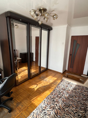 Продам трехкомнатную (3-комн.) квартиру, Т.Идарова ул, 34, Нальчик г