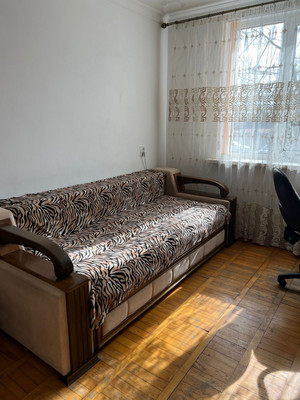 Продам трехкомнатную (3-комн.) квартиру, Т.Идарова ул, 34, Нальчик г