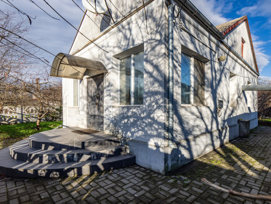 Продам дом, Вишневая ул, 1, Гвардейское пгт, 0 км от города