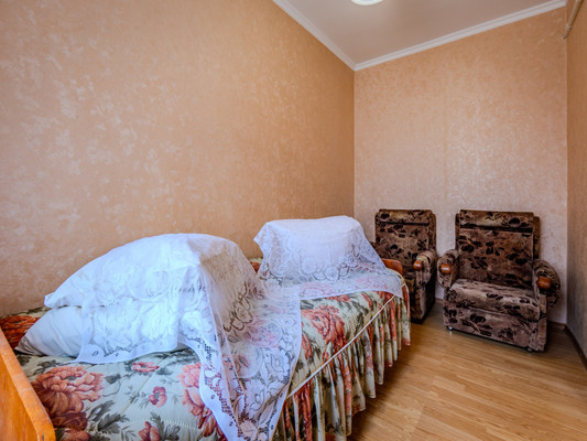 Продам дом, Вишневая ул, 1, Гвардейское пгт, 0 км от города