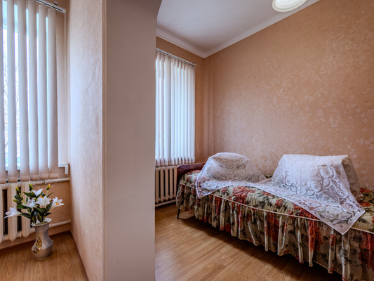 Продам дом, Вишневая ул, 1, Гвардейское пгт, 0 км от города