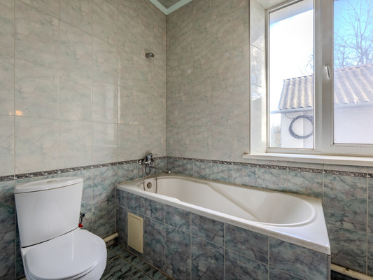 Продам дом, Вишневая ул, 1, Гвардейское пгт, 0 км от города