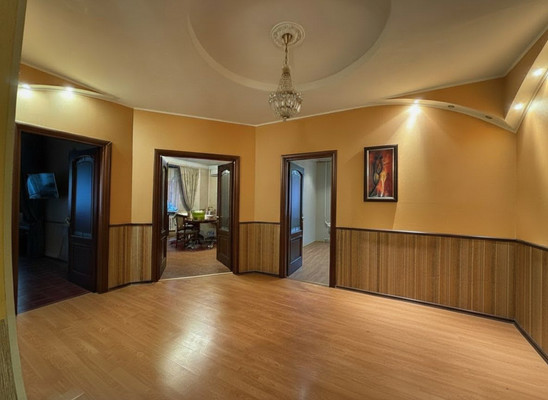 Продам многокомнатную квартиру, Якуба Коласа проезд, 11, Пермь г