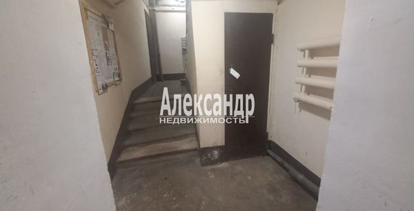 Продам однокомнатную (1-комн.) квартиру, Лахтинская ул, 18, Санкт-Петербург г