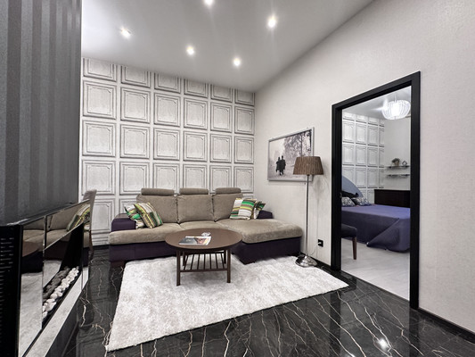 Продам однокомнатную (1-комн.) квартиру, Дыбенко ул, 2, Санкт-Петербург г