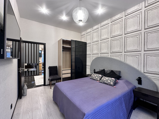 Продам однокомнатную (1-комн.) квартиру, Дыбенко ул, 2, Санкт-Петербург г