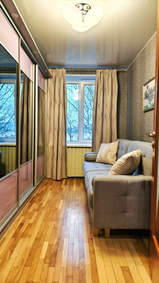 Сдам трехкомнатную (3-комн.) квартиру, Пилотов ул, 23, Санкт-Петербург г