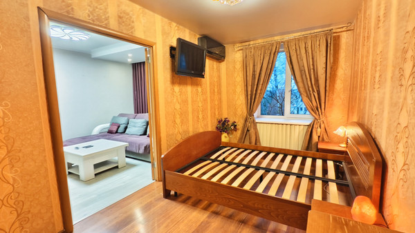 Сдам трехкомнатную (3-комн.) квартиру, Пилотов ул, 23, Санкт-Петербург г