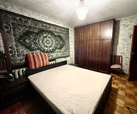 Продам двухкомнатную (2-комн.) квартиру, Серова ул, 11, Казань г