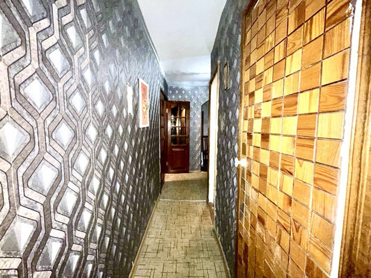 Продам двухкомнатную (2-комн.) квартиру, Серова ул, 11, Казань г