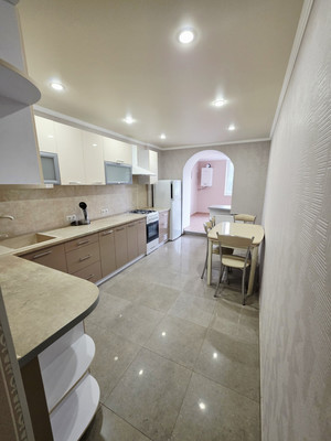 Продам многокомнатную квартиру, Лесная ул, 3, Бахчисарай г