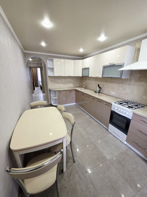 Продам многокомнатную квартиру, Лесная ул, 3, Бахчисарай г