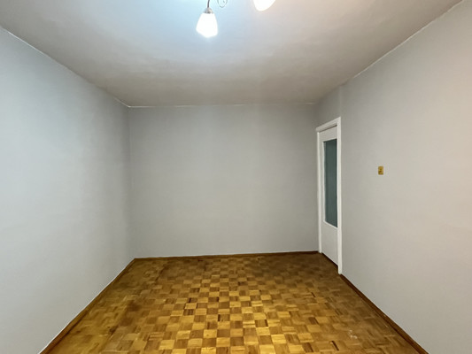 Продам двухкомнатную (2-комн.) квартиру, Школьный п, 8, Большие Вязёмы рп