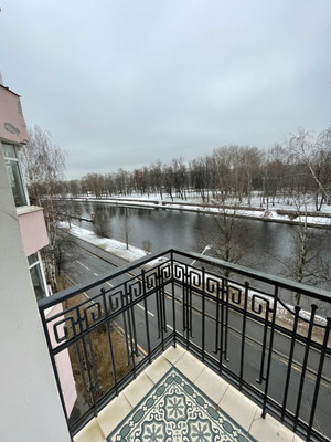 Продам трехкомнатную (3-комн.) квартиру, Ждановская наб, 10А, Санкт-Петербург г