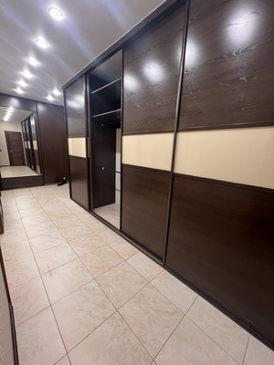 Продам трехкомнатную (3-комн.) квартиру, Безбокова ул, 7/2, Иркутск г