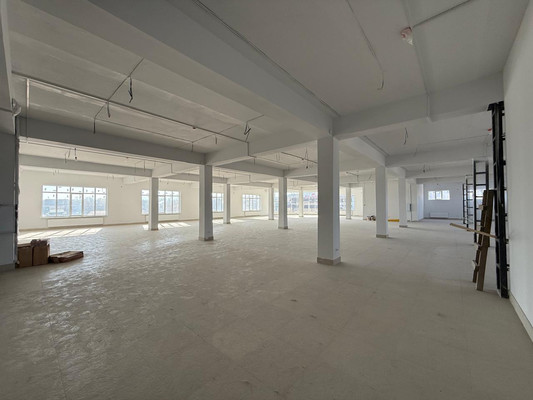 Сдам торговое помещение 650 м2, Матросова ул, Нальчик г