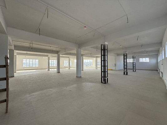 Сдам торговое помещение 650 м2, Матросова ул, Нальчик г