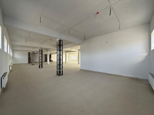 Сдам торговое помещение 650 м2, Матросова ул, Нальчик г