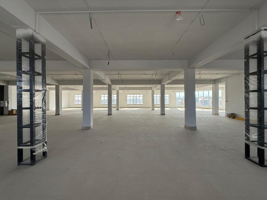 Сдам торговое помещение 650 м2, Матросова ул, Нальчик г